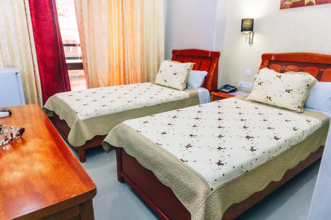 Hotel Atenas Tétouan Eksteriør bilde